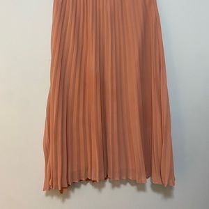 Dynamite gently worn pleated skirt